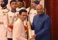President of india give padmashri award to actor manoj bajpayee