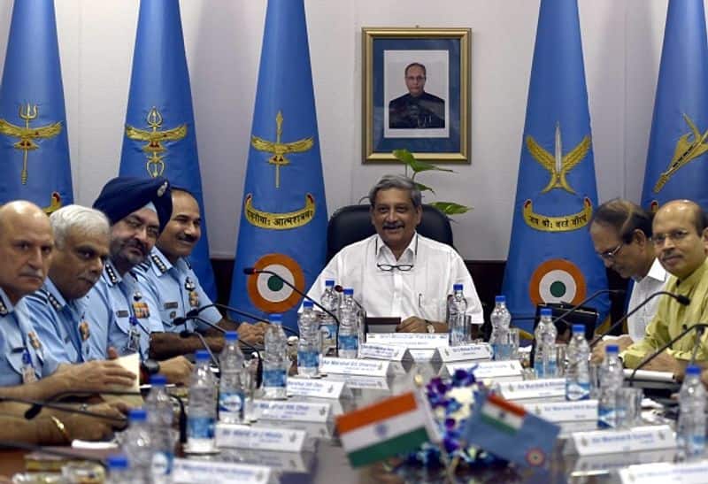 Manohar Parrikar and Air Chief Marshal Arup Saha and others during the concluding session of IAF Commanders’ Conference at Vayu Bhavan Air Force, on October 19, 2016 in New Delhi, India.