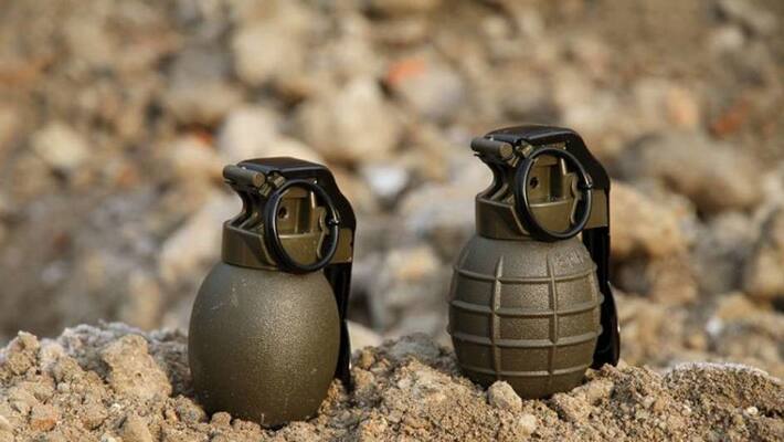 Manglore Police station registerd case in grenades found at fence of Ex Army officer, Know all updates DVG Manglore Police station registerd case in grenades found at fence of Ex Army officer, Know all updates DVG
