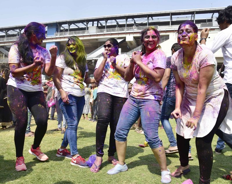 Ten best party celebration of holi