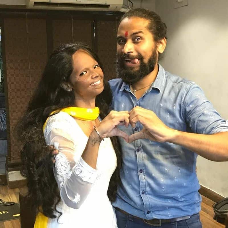 In 2017, Laxmi Agarwal and her group of strong survivors along with tattoo artist Vikas Malani organised a tattoo workshop for acid attack victims who were interested in pursuing the art as a profession.