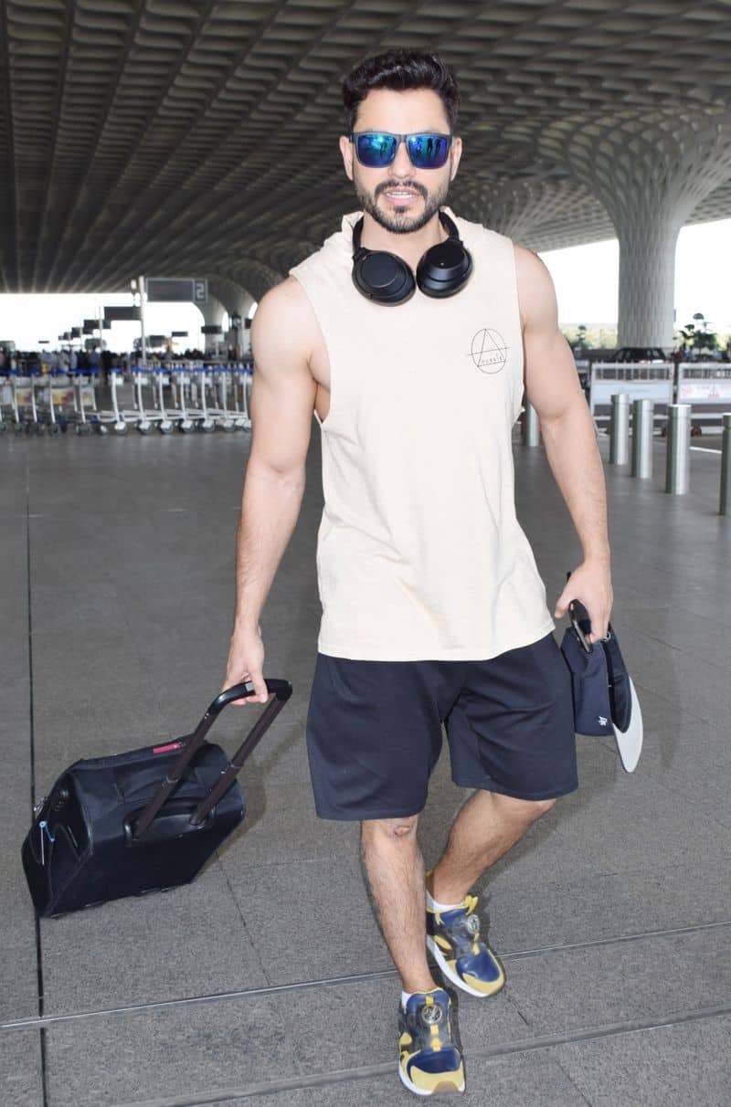 Kunal Khemu's airport look has left us confused. Is he heading to the gym or the airport or neither or both?