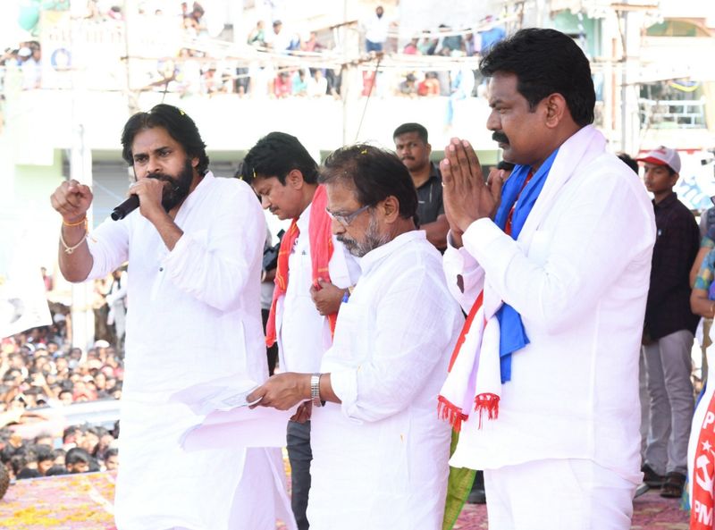 ఏది ఏమైనా పార్టీ ఆర్థికంగా నిలదొక్కుకోవాలంటే పవన్ అరకొర సినిమాలు తీయాల్సిందే.