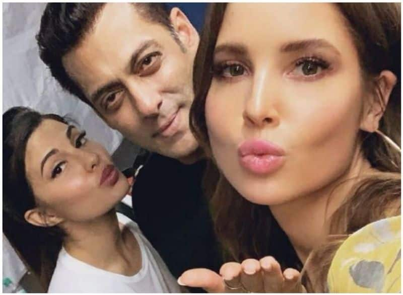 Cerny met her Indian twin Jacqueline and Salman Khan. The trio also shared an image online to show the moment to their fans.