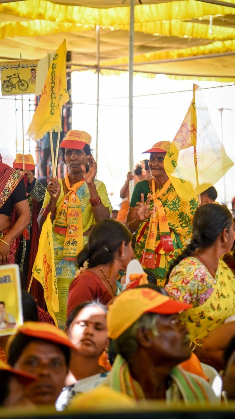 AP CM Chandrababu Naidu Participated in Election Campaign Public Meeting at Puttaparthi