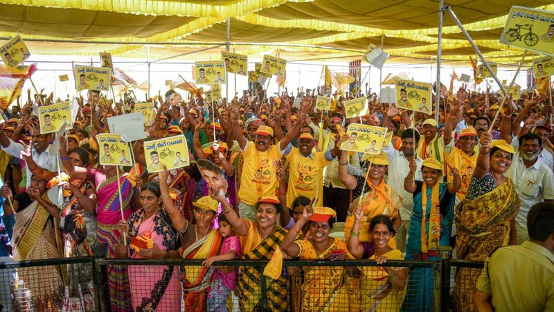 AP CM Chandrababu Naidu Participated in Election Campaign Public Meeting at Puttaparthi