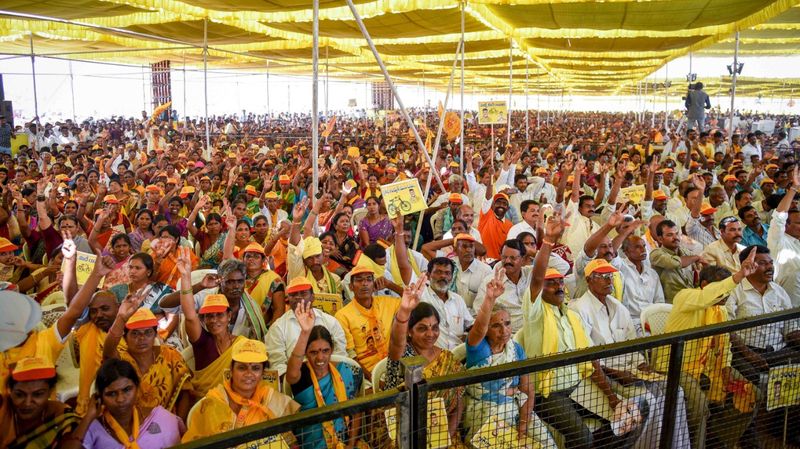 AP CM Chandrababu Naidu Participated in Election Campaign Public Meeting at Puttaparthi