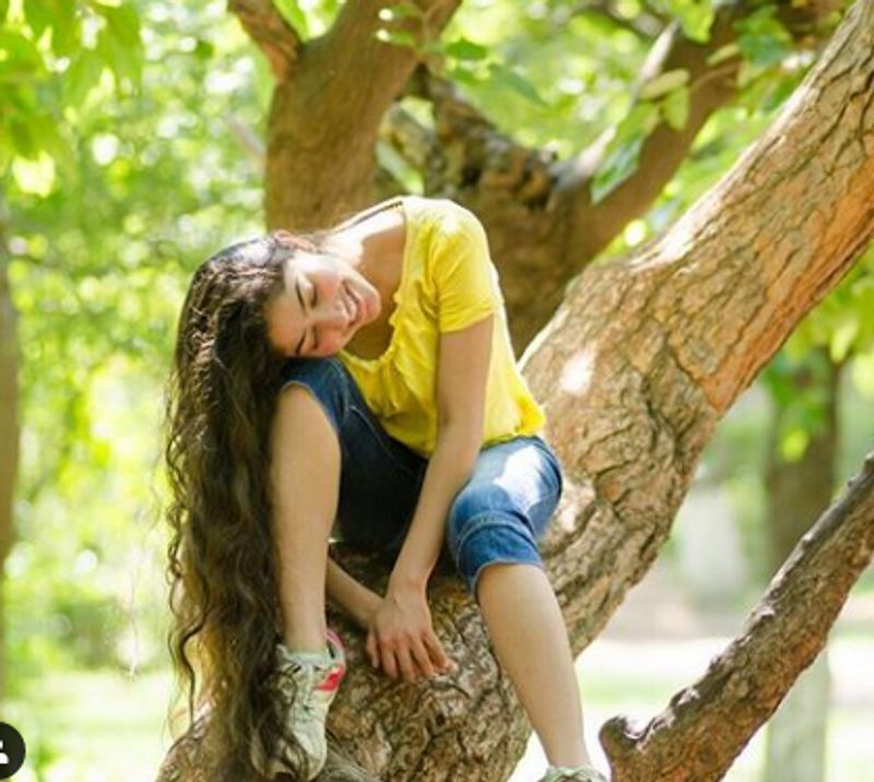 As per reports, she requested media to address her as a Tamil girl and not a Malayali. Sai Pallavi made it clear that she was born and brought up in Coimbatore, Tamil Nadu, and that she was a true-blue Tamil girl.