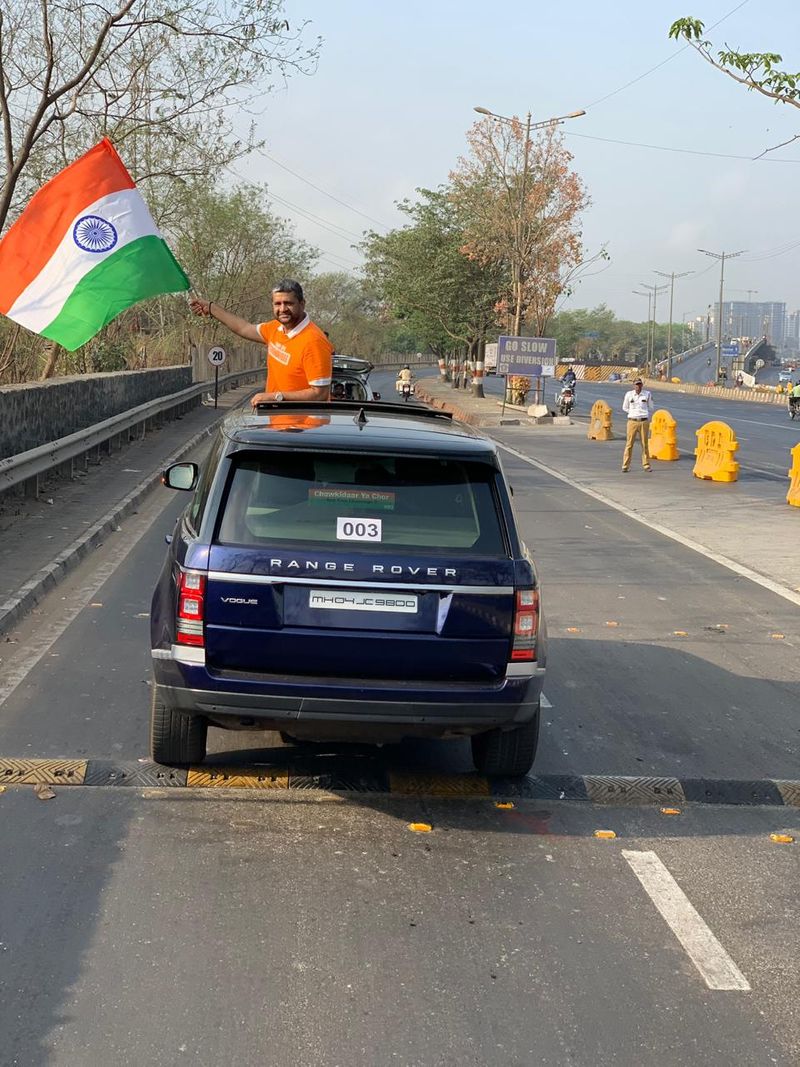 People were seen joining the rally, wearing orange shirts and waving the Indian flag.