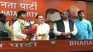 SP sitting MP from Gorakhpur Praveen Nishad joined BJP, father made alliance with party