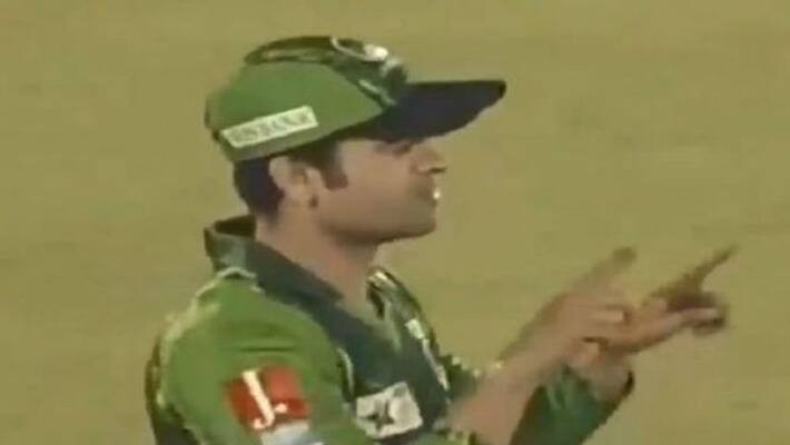 Pakistan opening batsman Ahmed Shehzad charged with ball-tampering Pakistan opening batsman Ahmed Shehzad charged with ball-tampering