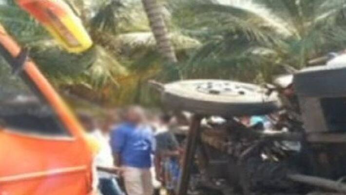 Road accident... 5 people kills Road accident... 5 people kills