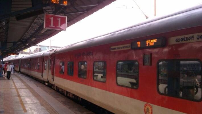 Delhi Goa Rajdhani Express Derails In Tunnel Delhi Goa Rajdhani Express Derails In Tunnel
