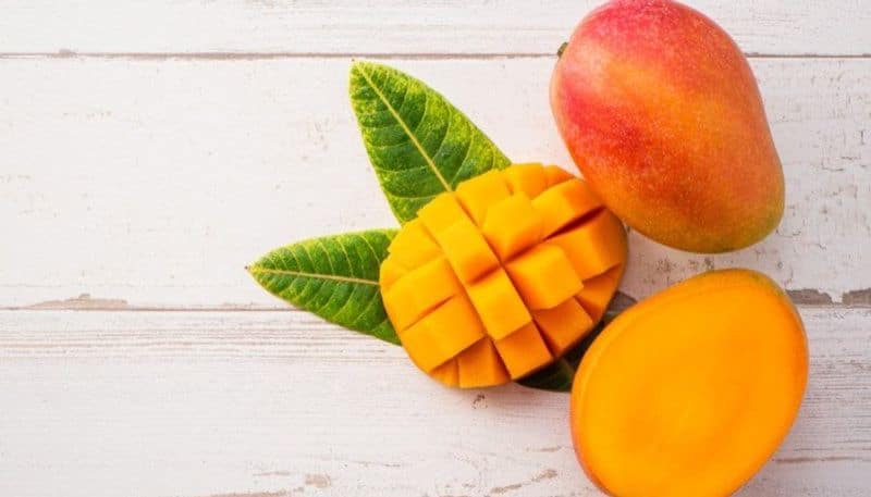 Mango will helps to cure skin problems during menopause