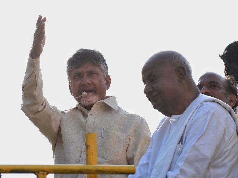 Chandrababu Naidu,HD Deve Gowda Participated in Election Campaign Public Meeting at Tiruvuru