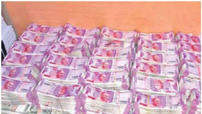police seized counterfeit notes worth 36 lakhs in kozhikode police seized counterfeit notes worth 36 lakhs in kozhikode