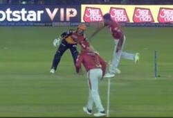 David Warner shows how exactly to save yourself from Ashwin's Mankading