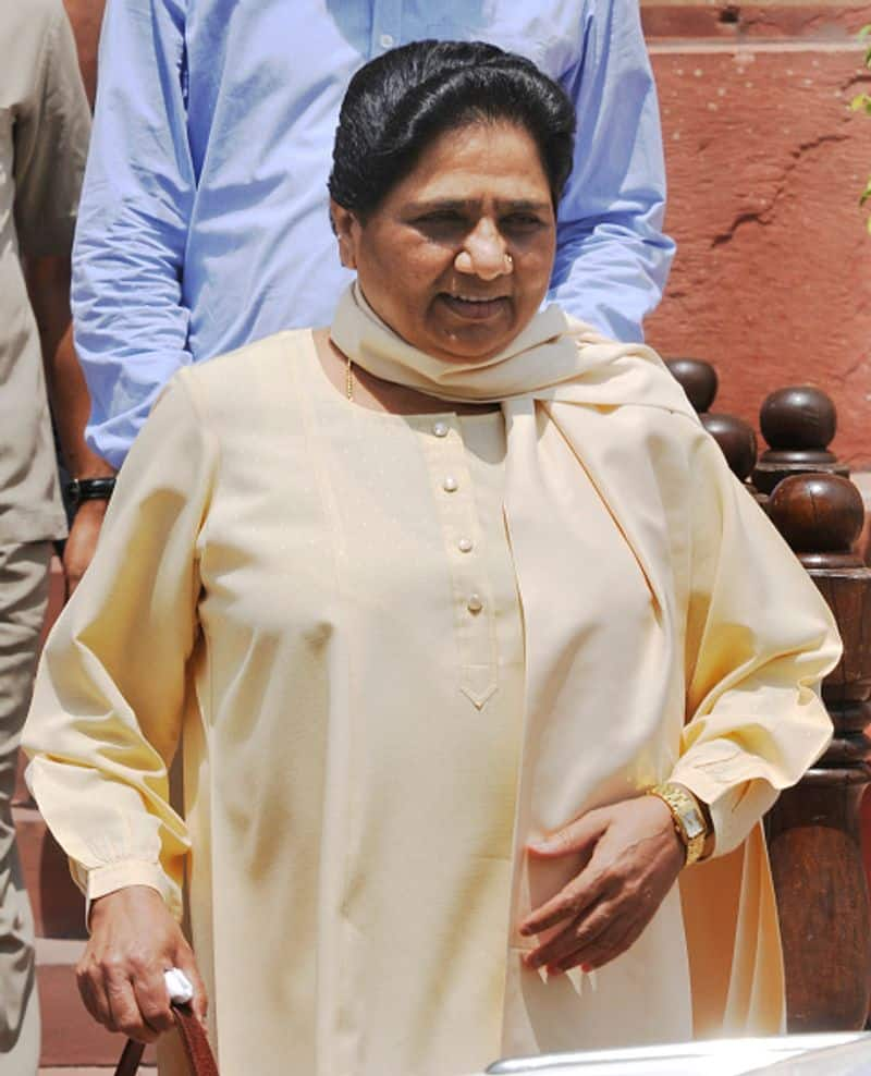 Mayawati: BSP supremo Mayawati while sharing the stage with Samajwadi Party chief Akhilesh and RLD leader Ajit Singh in a rally called out to Muslim community and asked them to not split their votes at any cost. She said, “I am appealing to as well as warning Muslims not to divide their votes this time. The Mahagathbandhan will throw out the BJP government.”