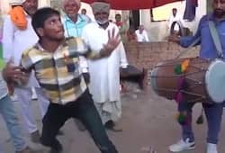 Bastar Voters dancing