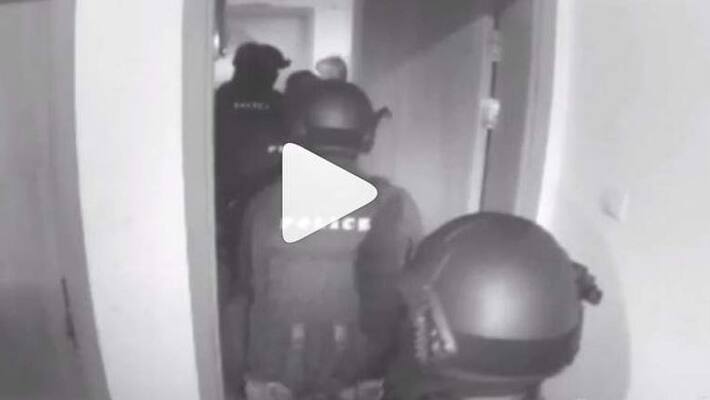 gang rob money exchange firm caught in major UAE raid gang rob money exchange firm caught in major UAE raid