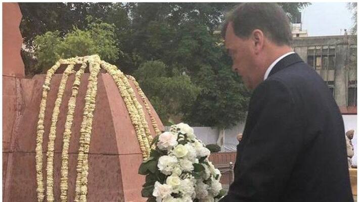 UK envoy visits Jalianwalabagh memorial UK envoy visits Jalianwalabagh memorial