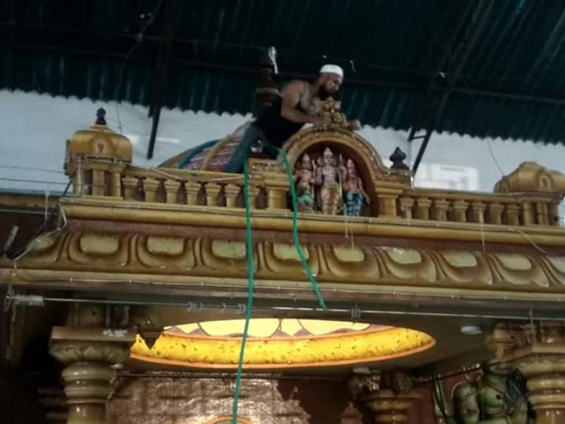 'ನನಗೆ ದೇವಸ್ಥಾನವನ್ನು ಸ್ವಚ್ಛಗೊಳಿಸುವುದರಿಂದ ಖುಷಿಯಾಗುತ್ತದೆ. ನನ್ನ ಕೆಲಸವನ್ನು ಎಲ್ಲರೂ ಪ್ರಶಂಸಿಸುತ್ತಾರೆ' ಎನ್ನುವ ಸದ್ದಾಂ ಹುಸೈನ್ ರಾಮ ಮಂದಿರದ ಸ್ವಚ್ಛತೆಯನ್ನು ಚಾಚೂ ತಪ್ಪದೇ ಮಾಡುತ್ತಿದ್ದಾನೆ.