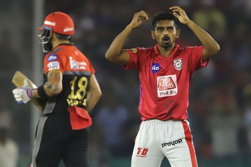 Mohammed Shami’s dismissal of Kohli as he was caught by M Ashwin, gave Punjab hopes of winning the game. RCB was at 128 for the loss of two wickets.