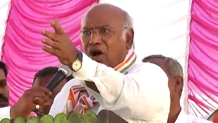 Punjab : Congress chief Mallikarjun Kharge compares RSS with Taliban, hits out at BJP Punjab : Congress chief Mallikarjun Kharge compares RSS with Taliban, hits out at BJP