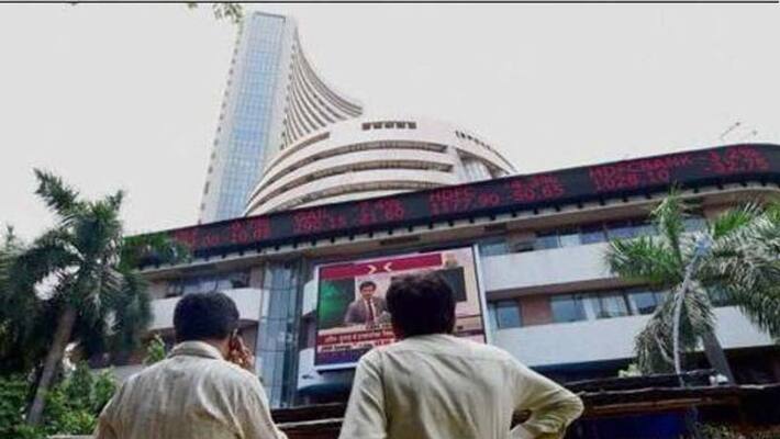 Sensex Down by 334 Points, Nifty Hovers Around 11,850 After Nirmala Sitharaman's Maiden Budget Sensex Down by 334 Points, Nifty Hovers Around 11,850 After Nirmala Sitharaman's Maiden Budget
