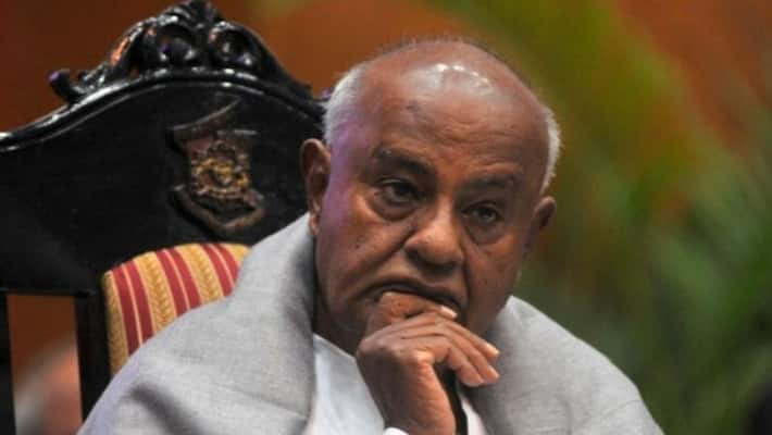 Nagathana JDS MLA Dr Devananda Chowhan Reaction on MLAs Mass Resignation Nagathana JDS MLA Dr Devananda Chowhan Reaction on MLAs Mass Resignation