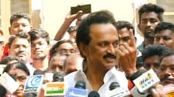Stalin slams AIADMK, claims party distributing cash for votes
