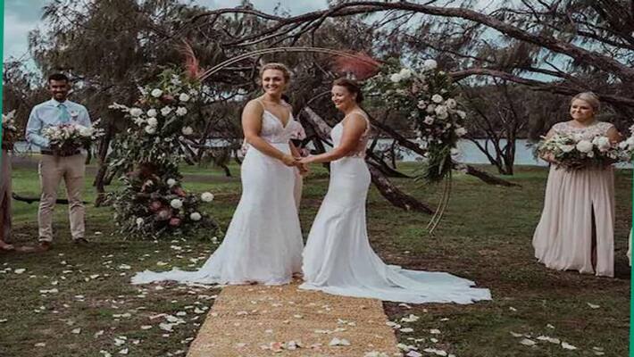 Two Women Cricketers Tie The Knot Two Women Cricketers Tie The Knot