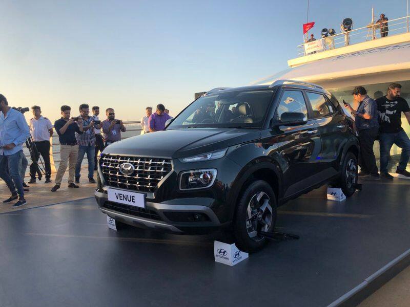 Maruti Brezza competitor Hyundai venue compact SUV car unveiled in India