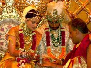 Aishwarya Rai Wedding Saree Price 75 Lakh Designer Neeta Lulla Revealed  Truth  कय Aishwarya Rai न अपन शद म पहन थ 75 लख क सड इस  डजइनर न बतय कय ह सच