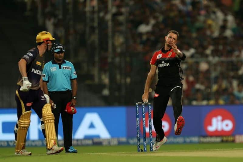 Dale Steyn replaced Umesh Yadav in the playing XI. He took the wickets of Chris Lynn and Shubham Gill.