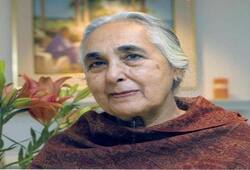 Padma Bhushan awardee Romila Thapar not willing to share her CV with JNU admin; Twitter erupts