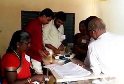Davanagere: Power cut delays polling; citizens partake in candle light voting