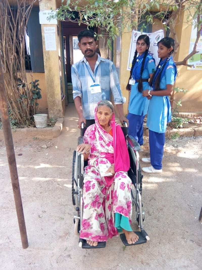 In polling booths where a large number of voters are senior citizens, ECI has made arrangements for wheel chairs as well as other modes of transportation to encourage people to vote.