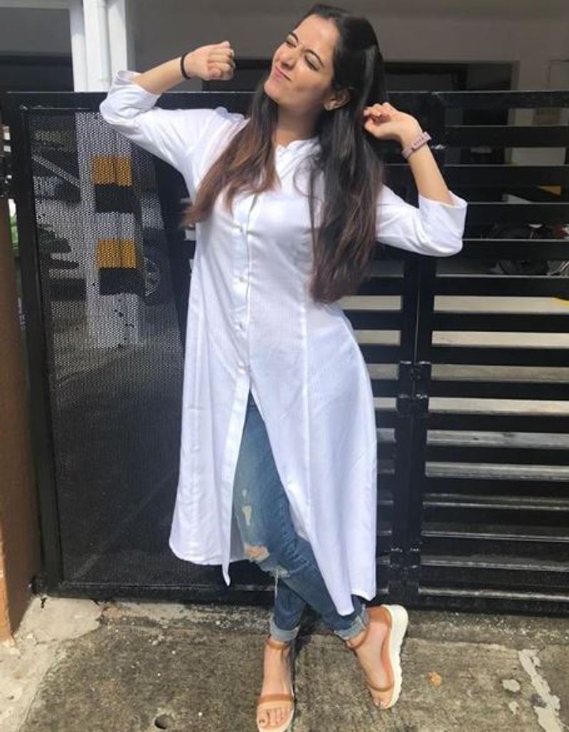 Ashika ranganath seen driving car without mask vcs