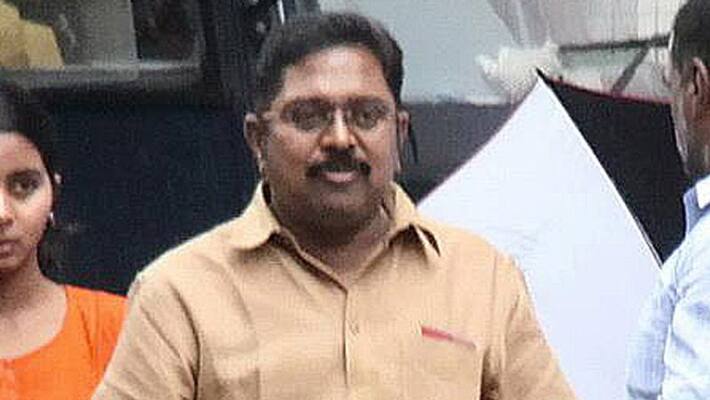 TTV Dhinakaran's insidious politics ... in contesting in the temple bar ..? TTV Dhinakaran's insidious politics ... in contesting in the temple bar ..?