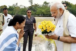 PM Modi tells Akshay Kumar Mamata Didi gifts me kurtas every year