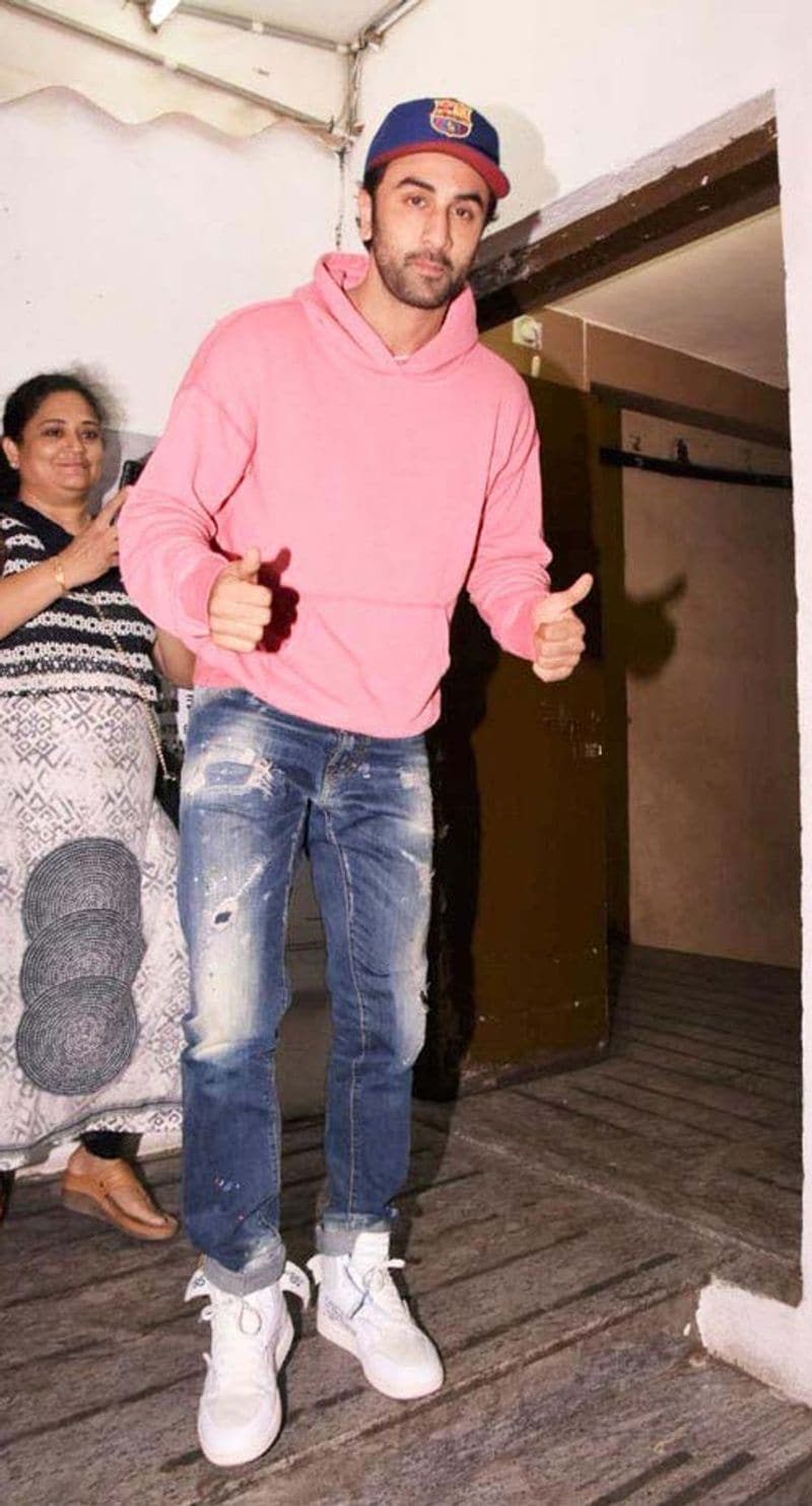 Before Ranbir Kapoor, Alia Bhatt became the 'It couple' of Bollywood, Kapoor reportedly wore this outfit for their first date. Hmm...pink for courage.