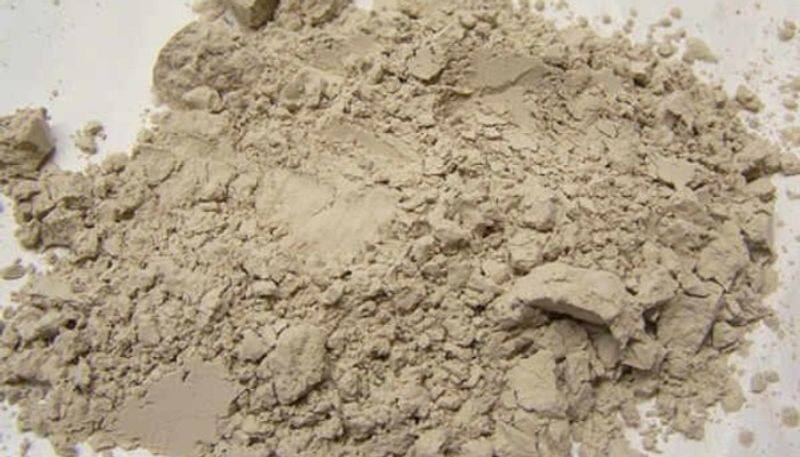 Uses of multani mitti you dint know for skin care