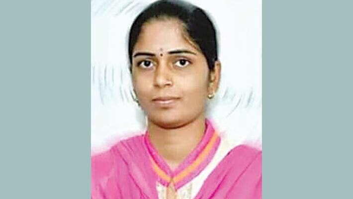 28 Year Old Lady Get 13 Government jobs in 3 Year 28 Year Old Lady Get 13 Government jobs in 3 Year