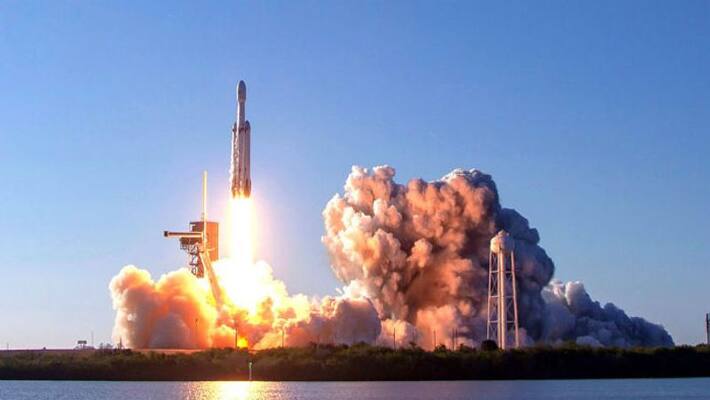 NASA is paying SpaceX to crash a rocket into an asteroid NASA is paying SpaceX to crash a rocket into an asteroid