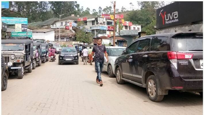 Shadow police to protect the safety of munnar Shadow police to protect the safety of munnar