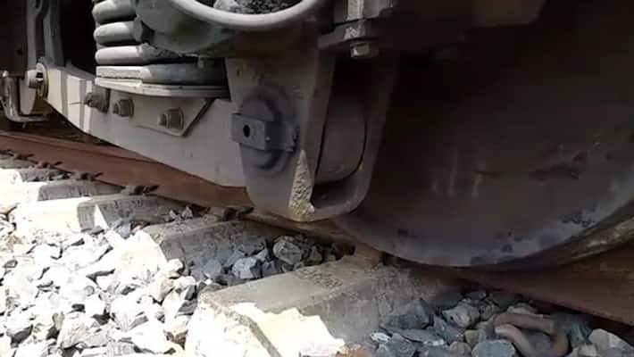 Janashatadbi diverted via kottayam after train derailed in alappuzha Janashatadbi diverted via kottayam after train derailed in alappuzha