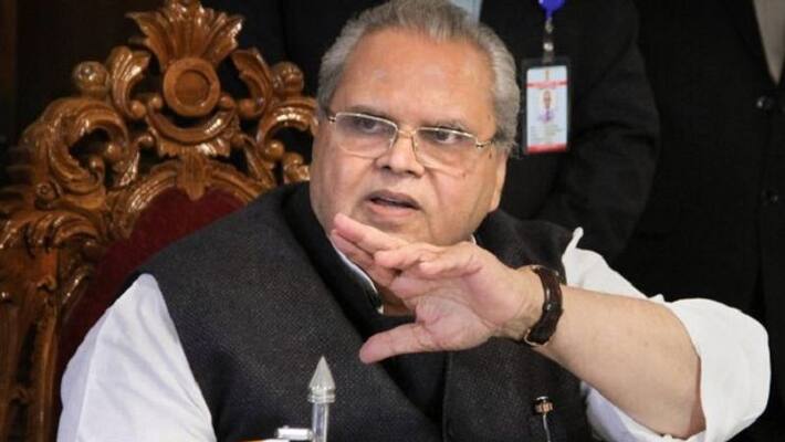 Jammu and kashmir Governor Satya Pal Malik comments on panic in the Kashmir valley