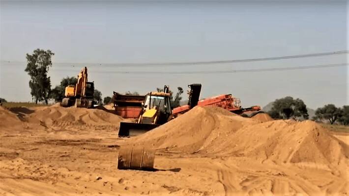protest of Indian trade unions on sand shortage protest of Indian trade unions on sand shortage