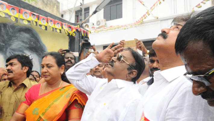 flag dmdk office by vijayakanth flag dmdk office by vijayakanth